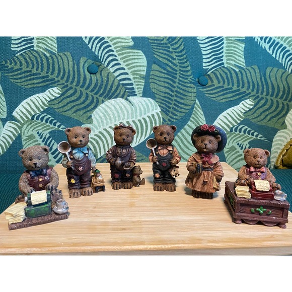 Lot of Vintage Poly Bear Figurines M.VP. Designs Teddy Bears (6) - Picture 2 of 10